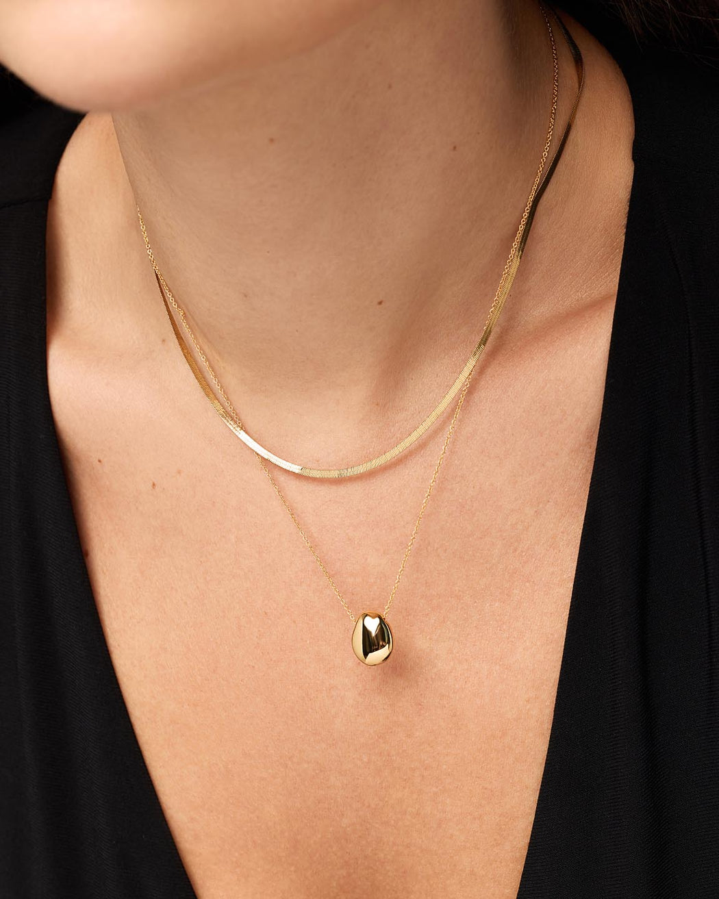Gold Pendant Necklace - Pebble Mini