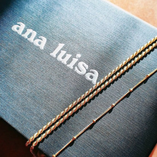 Assorted gold and pearl earrings